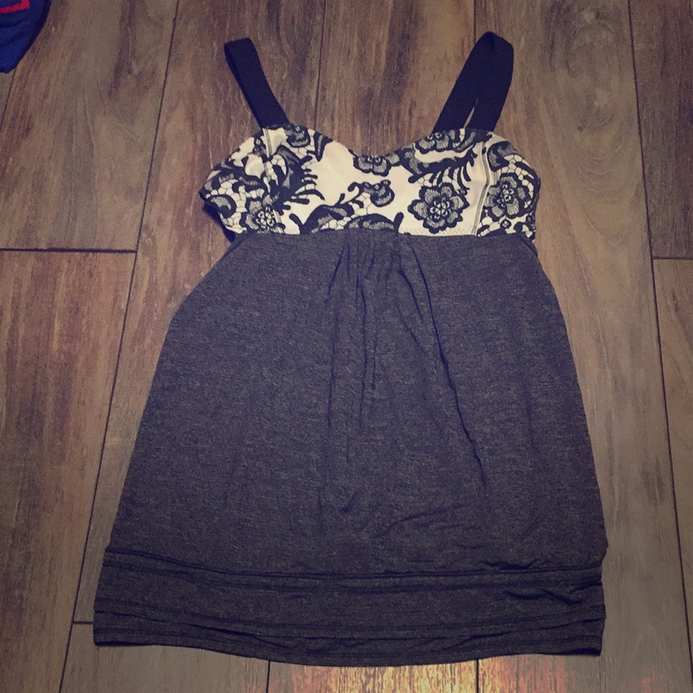 FINAL💵DROP Lululemon workout tank sz 6